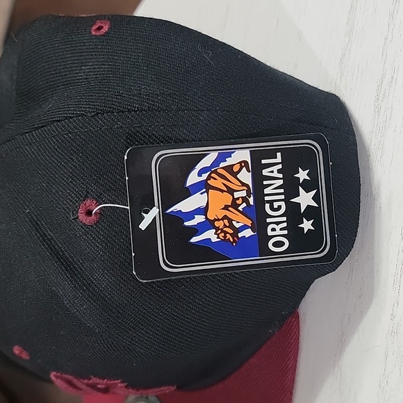 Original Cali Burgundy & Black Snapback Embroidered Cap Unisex Hat - Picture 6 of 9